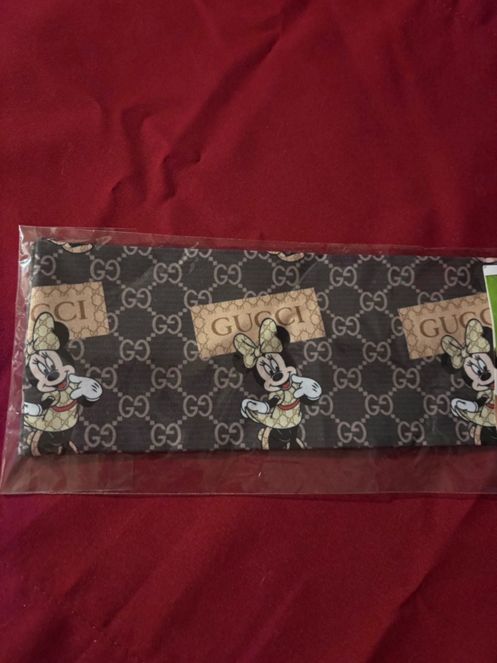 Re-Poshing black/Brown Patterned Headband w/Minnie Mouse Character Print. - Picture 2 of 4